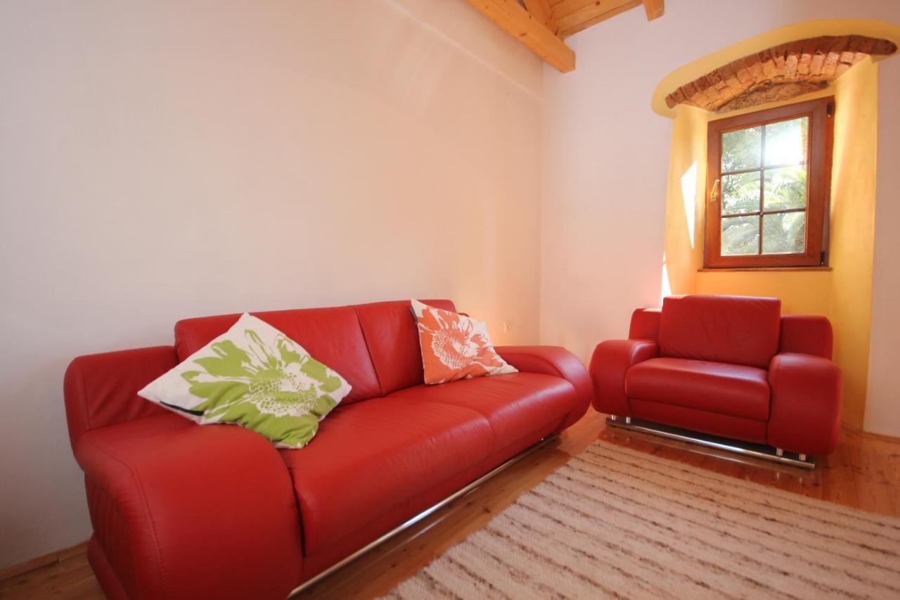 Holiday House With Wifi Мали-Лошинь Экстерьер фото